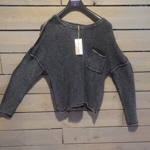 NWT New In Black/ Gray Women's Sweater